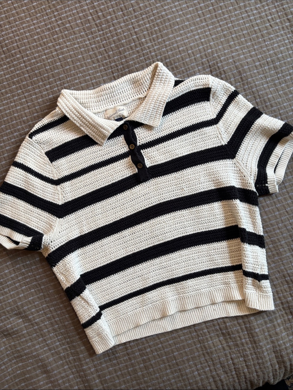 Universal Thread Crochet Knit Striped Short Sleeve Sweater Black Cream Size L